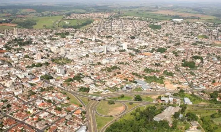 Responsáveis por repúblicas e moradias coletivas em Araxá têm 60 dias para solicitar regularização