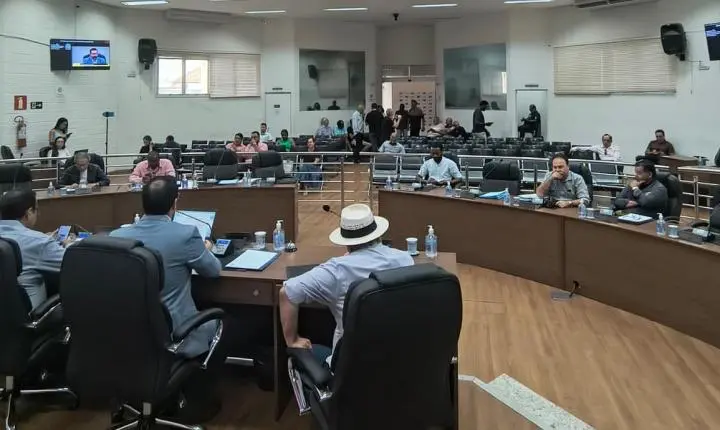Saúde, educação, segurança pública e infraestrutura são debatidos em reunião ordinária 
