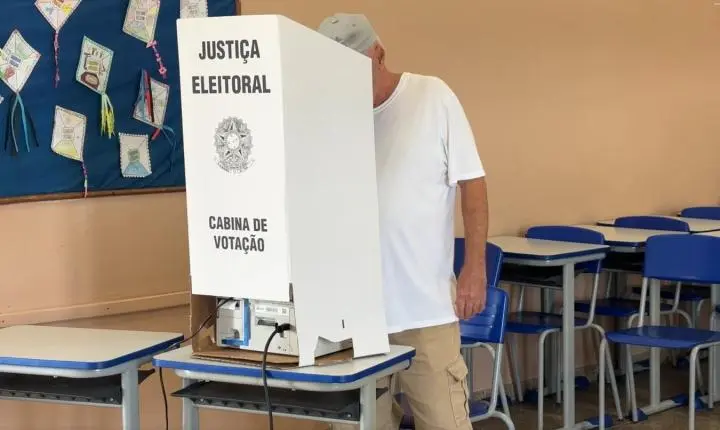 Segundo turno em Araxá tem votação rápida e poucas filas