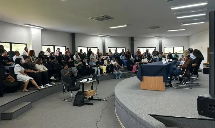 Semana Municipal de Incentivo à Adoção promove reflexão, acolhimento e diálogo sobre diferentes formas de construir uma família